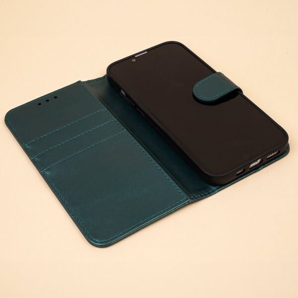 Smart Classic case for iPhone 16 Pro dark green - Bild 7